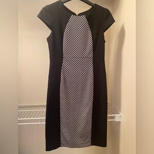 Liz Claiborne Black and White Sheath  Dress with cap sleeves Size 8